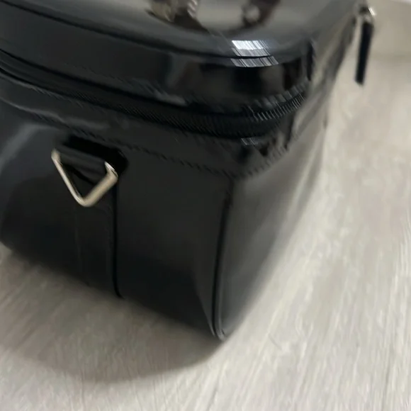 Vintage Gucci Cosmetic Bag - Picture 5 of 6